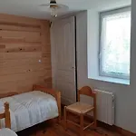 Les Mesanges Feriehus Puygros
